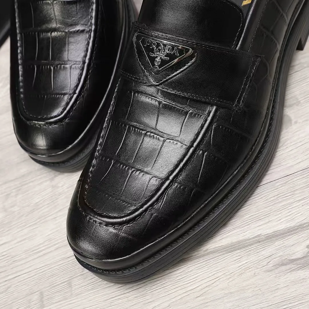 Men's shoes 💰540 💰💰🎩🎩【Prada】Counter 1:1⬆️original reproduction, absolute quality🆗original outsole, high-quality imported rubber, wear-resistant and non-slip, never degummed, upper material: imported first-layer cowhide➕anti-slip foam outsole, official website material, inner material: water-dyed 🐂leather lining, optional! Code number 38-45